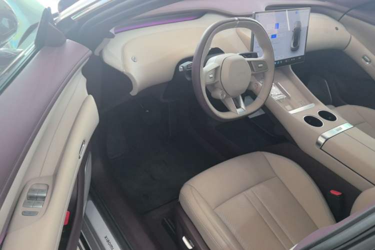 Used Xiaomi Auto YU7 2025 Ultra-Long Range Rear-Wheel Drive Version Driver Seat