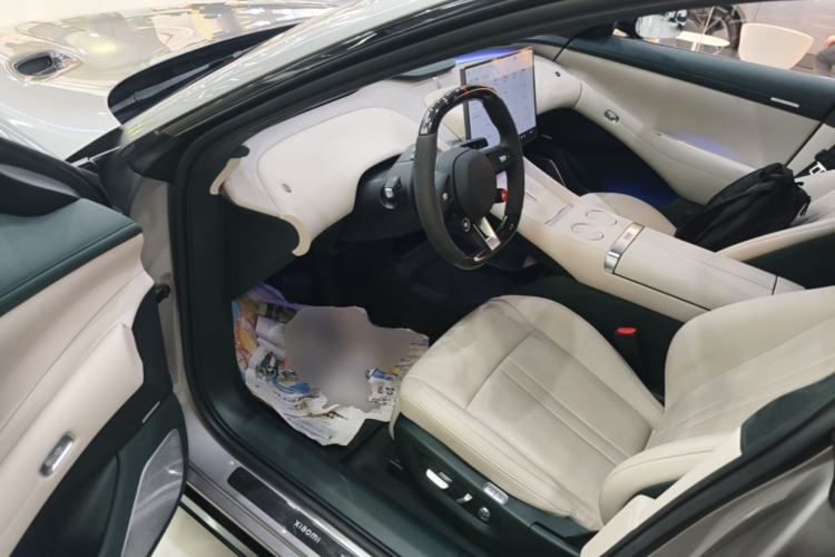 Used Xiaomi Auto YU7 2025 Ultra-Long Range High-Performance All-Wheel-Drive Max Edition Driver Seat