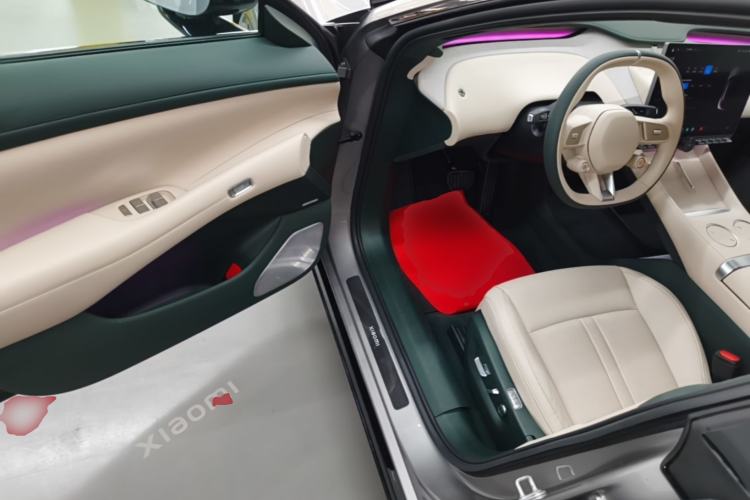 Used Xiaomi Auto YU7 2025 Ultra-Long Range High-Performance All-Wheel-Drive Max Edition Driver Seat