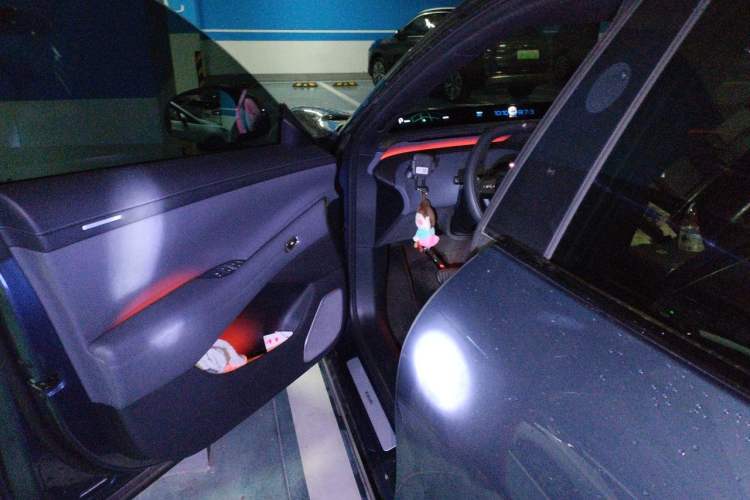 Used Xiaomi Auto YU7 2025 Ultra-Long Range Rear-Wheel Drive Version Driver Seat