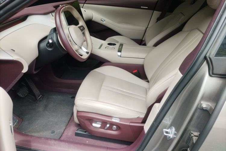 Used Xiaomi Auto YU7 2025 Ultra-Long Range All-Wheel Drive Pro Version Driver Seat