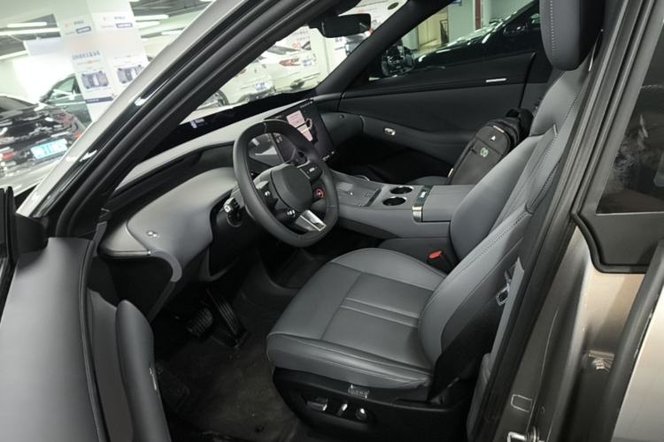 Used Xiaomi Auto YU7 2025 Ultra-Long Range All-Wheel Drive Pro Version Driver Seat
