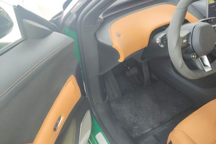 Used Xiaomi Auto YU7 2025 Ultra-Long Range All-Wheel Drive Pro Version Driver Seat