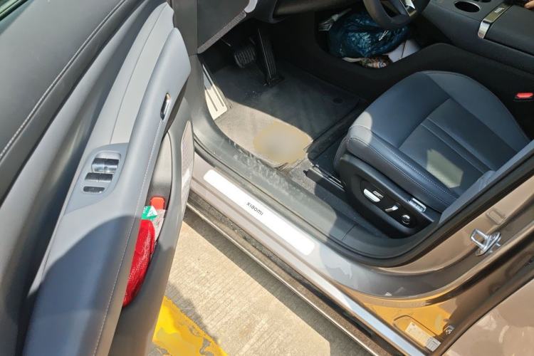 Used Xiaomi Auto YU7 2025 Ultra-Long Range Rear-Wheel Drive Version Driver Seat