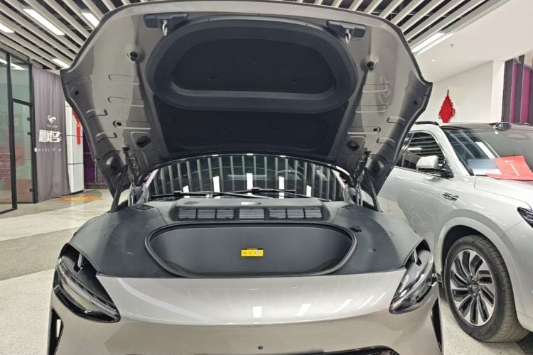 Used Xiaomi Auto YU7 2025 Ultra-Long Range Rear-Wheel Drive Version Engine Bay