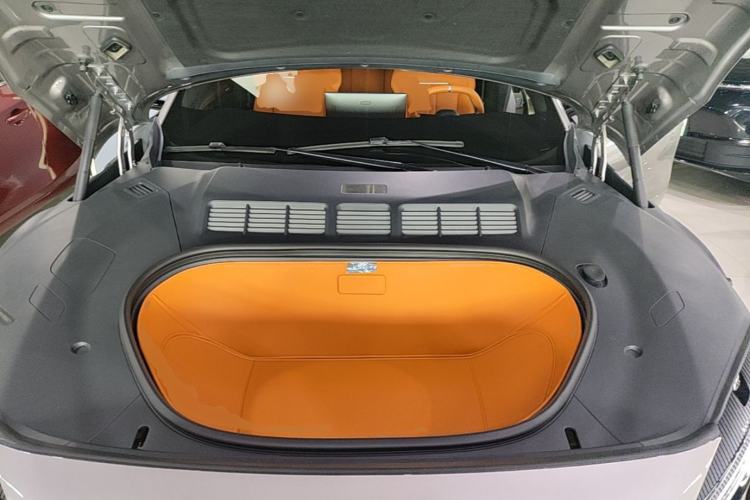 Used Xiaomi Auto YU7 2025 Ultra-Long Range High-Performance All-Wheel-Drive Max Edition Engine Bay