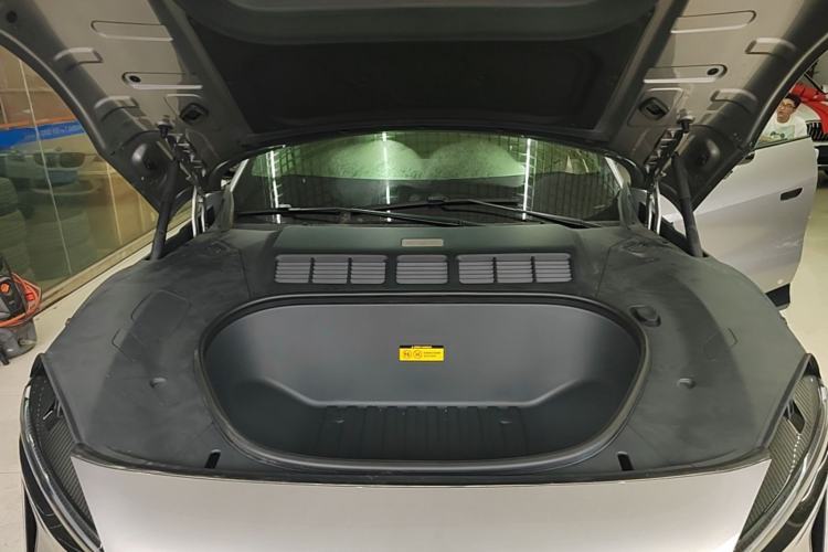 Used Xiaomi Auto YU7 2025 Ultra-Long Range Rear-Wheel Drive Version Engine Bay