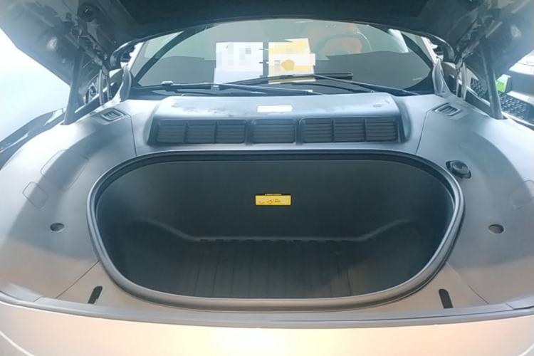 Used Xiaomi Auto YU7 2025 Ultra-Long Range High-Performance All-Wheel-Drive Max Edition Engine Bay