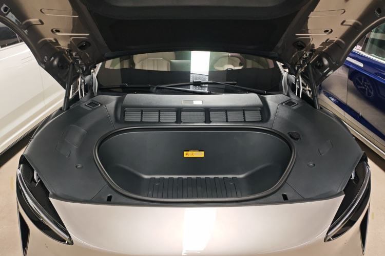 Used Xiaomi Auto YU7 2025 Ultra-Long Range Rear-Wheel Drive Version Engine Bay