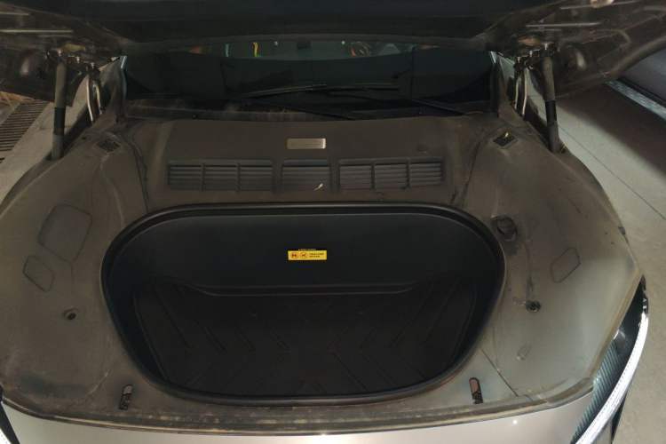 Used Xiaomi Auto YU7 2025 Ultra-Long Range High-Performance All-Wheel-Drive Max Edition Engine Bay
