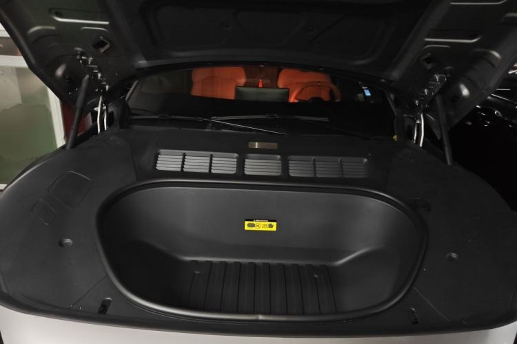 Used Xiaomi Auto YU7 2025 Ultra-Long Range High-Performance All-Wheel-Drive Max Edition Engine Bay
