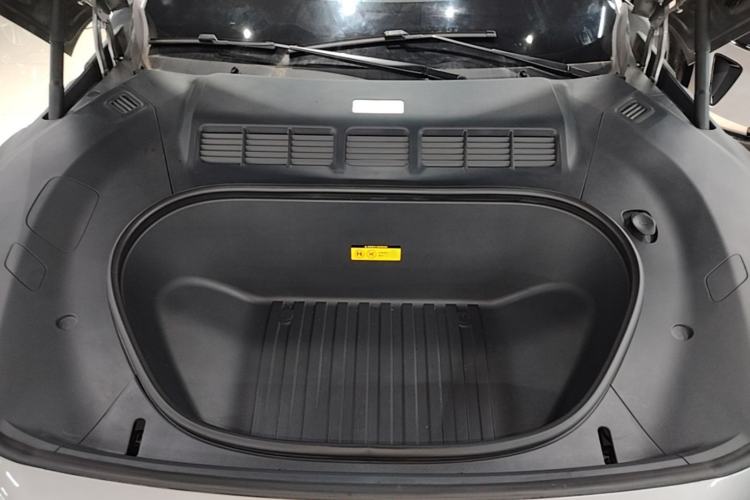 Used Xiaomi Auto YU7 2025 Ultra-Long Range Rear-Wheel Drive Version Engine Bay