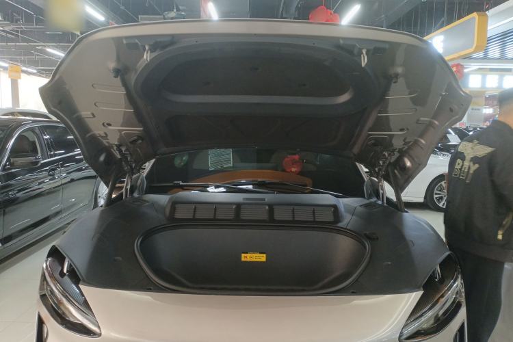 Used Xiaomi Auto YU7 2025 Ultra-Long Range High-Performance All-Wheel-Drive Max Edition Engine Bay