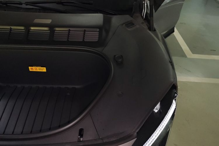 Used Xiaomi Auto YU7 2025 Ultra-Long Range High-Performance All-Wheel-Drive Max Edition Engine Bay Left