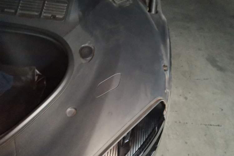 Used Xiaomi Auto YU7 2025 Ultra-Long Range High-Performance All-Wheel-Drive Max Edition Engine Bay Left