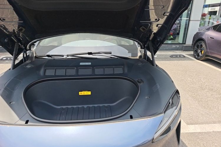 Used Xiaomi Auto YU7 2025 Ultra-Long Range High-Performance All-Wheel-Drive Max Edition Engine Bay Left