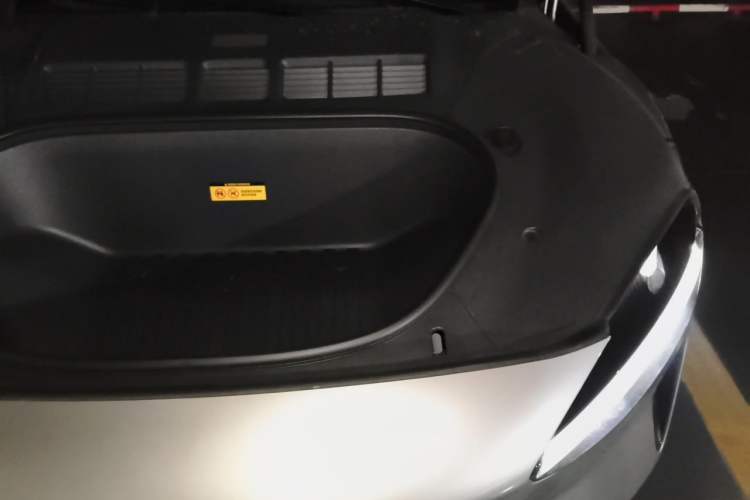 Used Xiaomi Auto YU7 2025 Ultra-Long Range High-Performance All-Wheel-Drive Max Edition Engine Bay Left