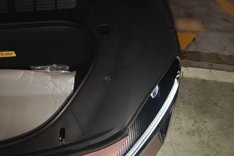Used Xiaomi Auto YU7 2025 Ultra-Long Range High-Performance All-Wheel-Drive Max Edition Engine Bay Left