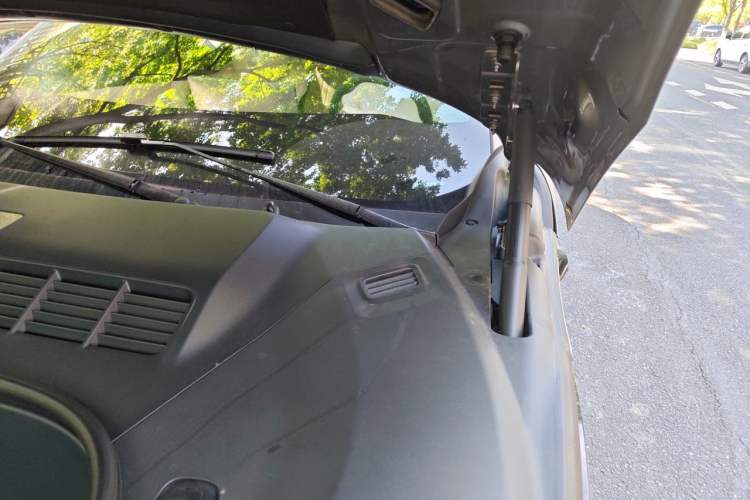 Used Xiaomi Auto YU7 2025 Ultra-Long Range All-Wheel Drive Pro Version Engine Bay Left