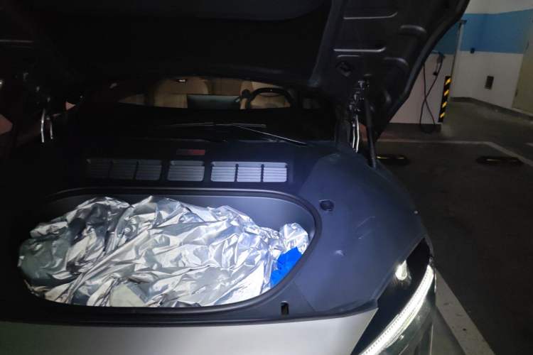 Used Xiaomi Auto YU7 2025 Ultra-Long Range High-Performance All-Wheel-Drive Max Edition Engine Bay Left