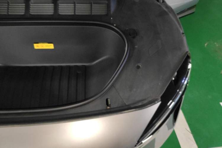Used Xiaomi Auto YU7 2025 Ultra-Long Range High-Performance All-Wheel-Drive Max Edition Engine Bay Left
