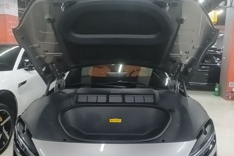 Used Xiaomi Auto YU7 2025 Ultra-Long Range High-Performance All-Wheel-Drive Max Edition Engine Bay