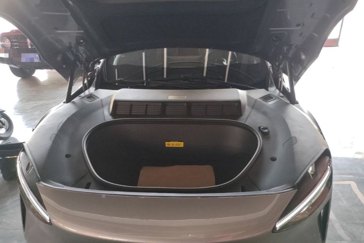 Used Xiaomi Auto YU7 2025 Ultra-Long Range All-Wheel Drive Pro Version Engine Bay