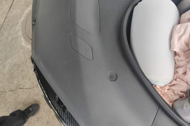 Used Xiaomi Auto YU7 2025 Ultra-Long Range High-Performance All-Wheel-Drive Max Edition Engine Bay Right