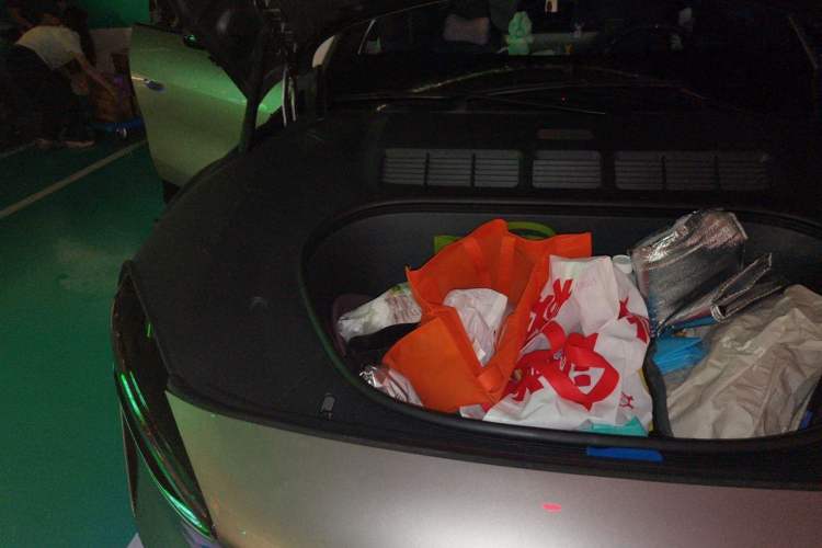 Used Xiaomi Auto YU7 2025 Ultra-Long Range High-Performance All-Wheel-Drive Max Edition Engine Bay Right