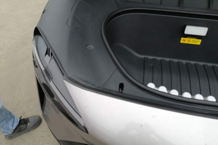 Used Xiaomi Auto YU7 2025 Ultra-Long Range High-Performance All-Wheel-Drive Max Edition Engine Bay Right