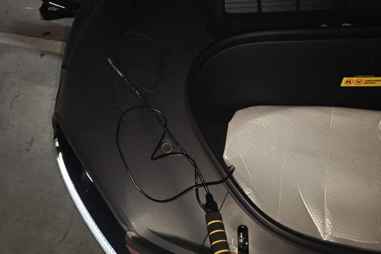 Used Xiaomi Auto YU7 2025 Ultra-Long Range High-Performance All-Wheel-Drive Max Edition Engine Bay Right