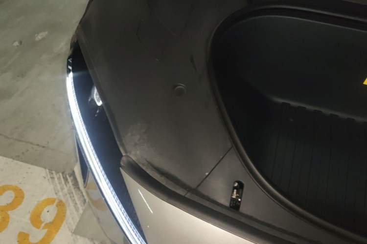 Used Xiaomi Auto YU7 2025 Ultra-Long Range High-Performance All-Wheel-Drive Max Edition Engine Bay Right