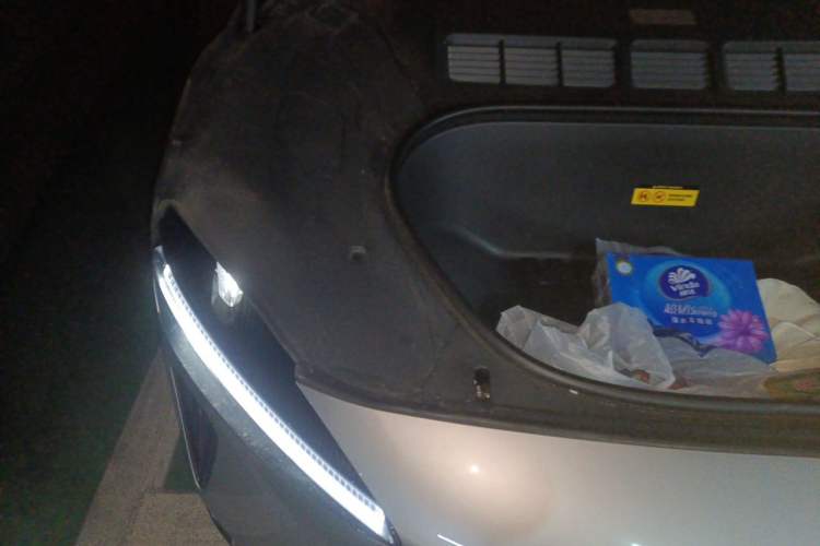 Used Xiaomi Auto YU7 2025 Ultra-Long Range High-Performance All-Wheel-Drive Max Edition Engine Bay Right