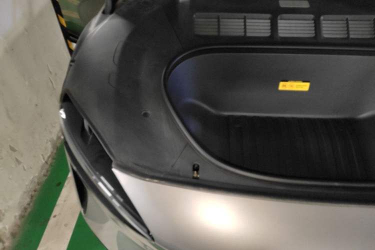 Used Xiaomi Auto YU7 2025 Ultra-Long Range High-Performance All-Wheel-Drive Max Edition Engine Bay Right