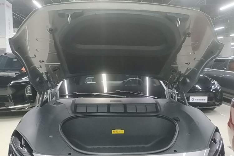 Used Xiaomi Auto YU7 2025 Ultra-Long Range All-Wheel Drive Pro Version Engine Bay