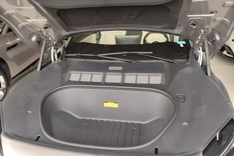 Used Xiaomi Auto YU7 2025 Ultra-Long Range All-Wheel Drive Pro Version Engine Bay