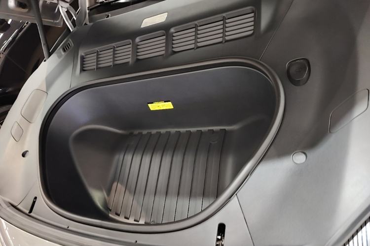 Used Xiaomi Auto YU7 2025 Ultra-Long Range Rear-Wheel Drive Version Engine Bay