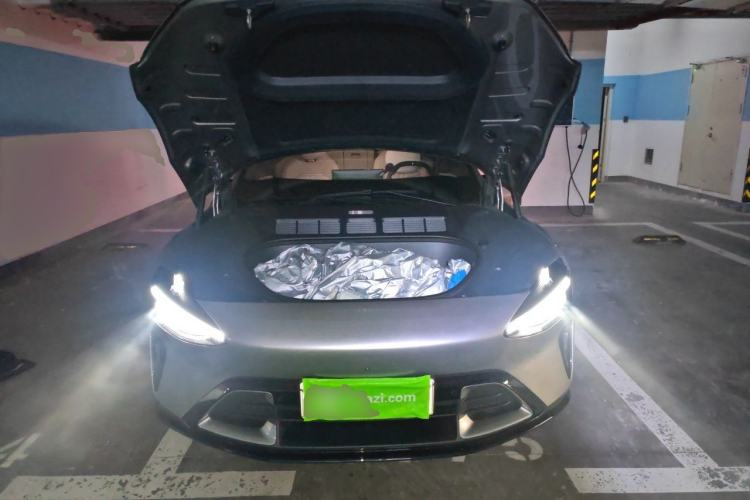 Used Xiaomi Auto YU7 2025 Ultra-Long Range High-Performance All-Wheel-Drive Max Edition Engine Bay