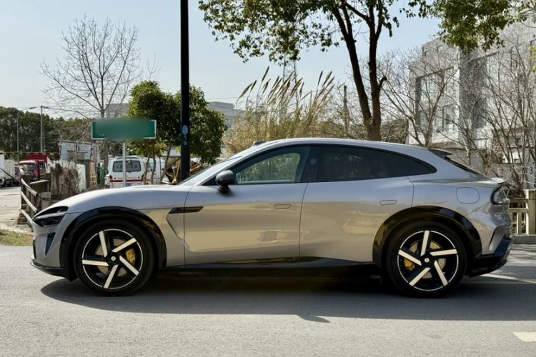 Used Xiaomi Auto YU7 2025 Ultra-Long Range High-Performance All-Wheel-Drive Max Edition Exterior 1