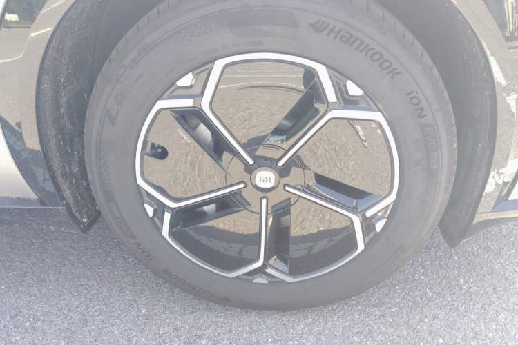 Used Xiaomi Auto YU7 2025 Ultra-Long Range All-Wheel Drive Pro Version Exterior 1