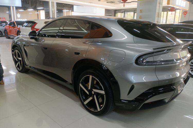 Used Xiaomi Auto YU7 2025 Ultra-Long Range High-Performance All-Wheel-Drive Max Edition Exterior 2