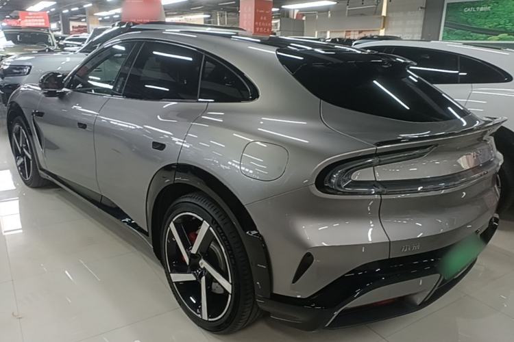 Used Xiaomi Auto YU7 2025 Ultra-Long Range High-Performance All-Wheel-Drive Max Edition Exterior 2