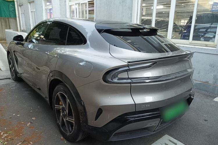 Used Xiaomi Auto YU7 2025 Ultra-Long Range All-Wheel Drive Pro Version Exterior 2