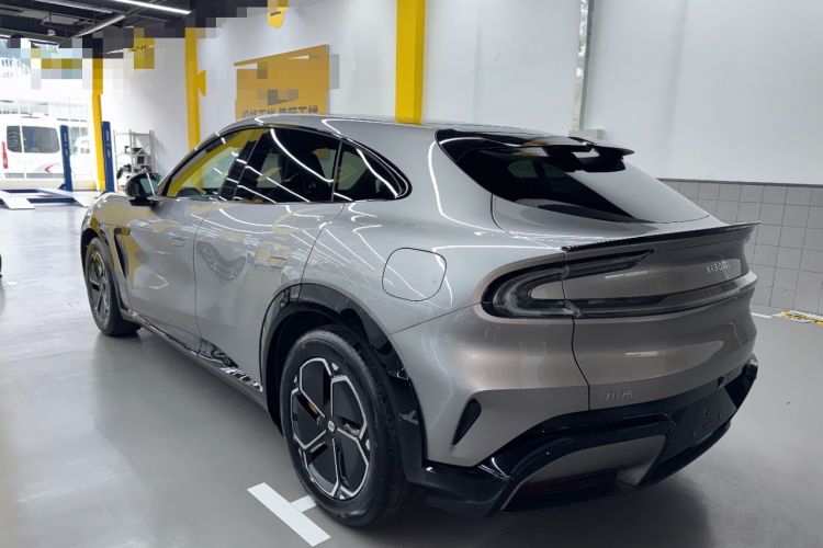 Used Xiaomi Auto YU7 2025 Ultra-Long Range High-Performance All-Wheel-Drive Max Edition Exterior 2