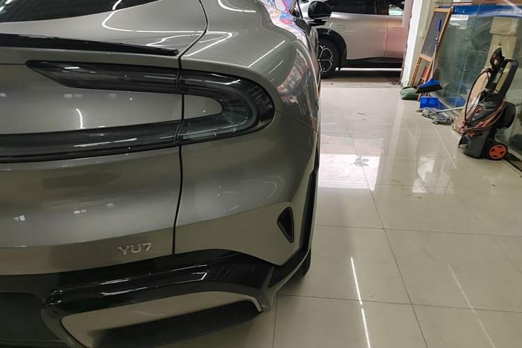 Used Xiaomi Auto YU7 2025 Ultra-Long Range Rear-Wheel Drive Version Exterior 3