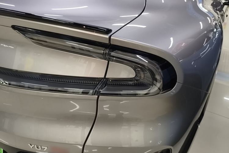 Used Xiaomi Auto YU7 2025 Ultra-Long Range High-Performance All-Wheel-Drive Max Edition Exterior 3