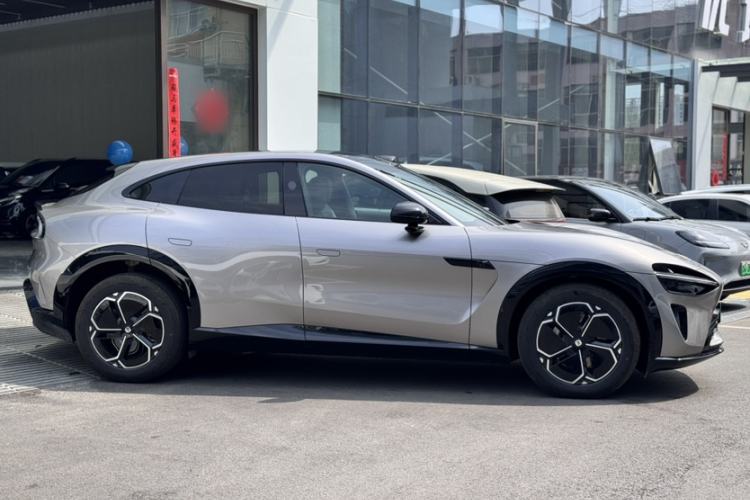 Used Xiaomi Auto YU7 2025 Ultra-Long Range Rear-Wheel Drive Version Exterior 3