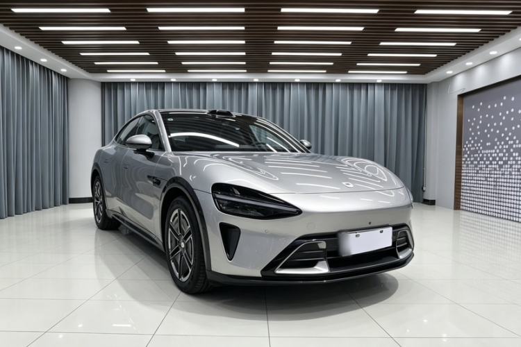 Used Xiaomi Auto YU7 2025 Ultra-Long Range High-Performance All-Wheel-Drive Max Edition Exterior 4
