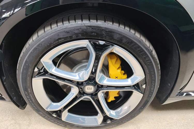 Used Xiaomi Auto YU7 2025 Ultra-Long Range All-Wheel Drive Pro Version Exterior 4