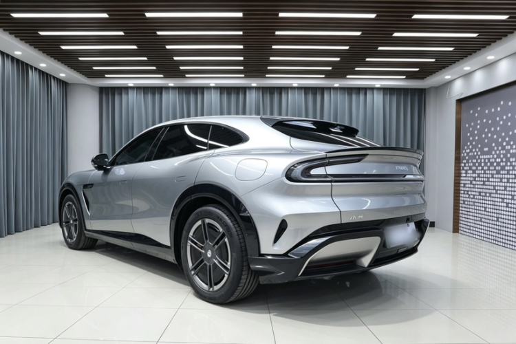 Used Xiaomi Auto YU7 2025 Ultra-Long Range High-Performance All-Wheel-Drive Max Edition Exterior 5